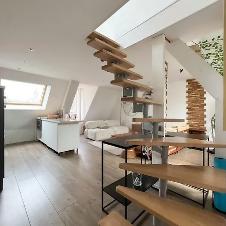 아파트 Duplex-centre *